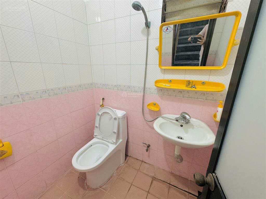 3  4 ngủ, 1 bếp, 1 khách, 11 tr/tháng, ngõ thông, 2 thoáng, full đồ