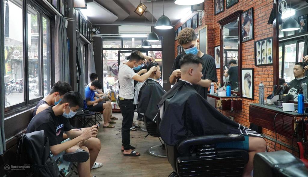 6t thông sàn, 15 tr/tháng, kinh doanh sầm uất, mặt phố vỉa hè đỗ xe