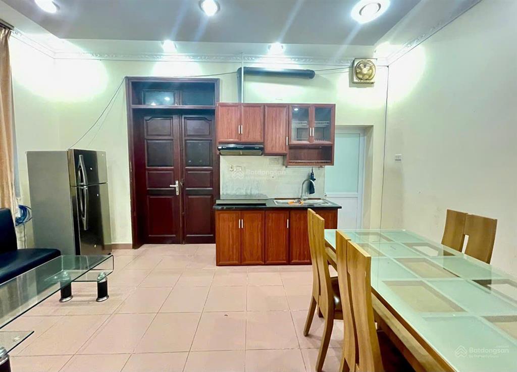 1n1k (hoặc 2n1k) 1 bếp, full đồ, 7tr/tháng