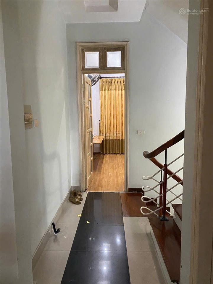 Đường 3 ô tô + vỉa hè, nhà 4 tầng x 55m2 cực đẹp, văn phòng + ở thì quá đẹp