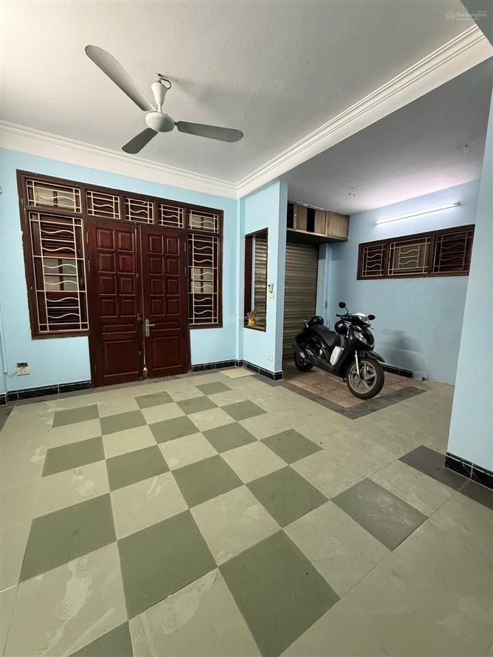 1 nhà ra phố! lô góc thoáng sáng, 40m2 x 4 tầng, giá 11 tr/tháng