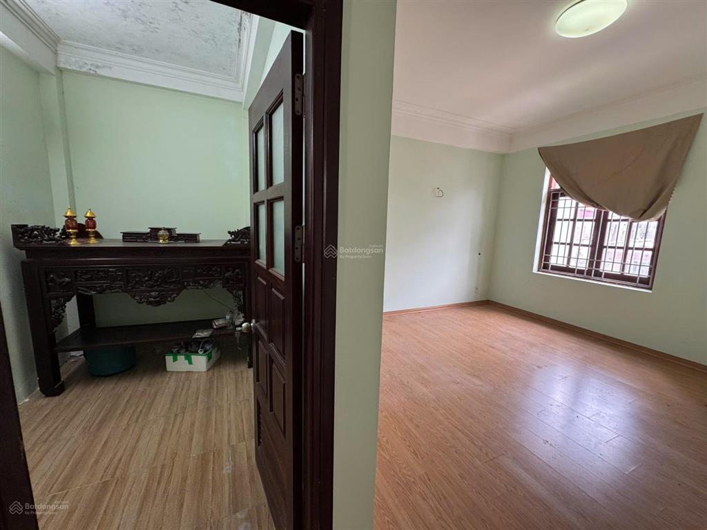 Kinh doanh, đường ô tô tránh, ngõ thông, 100m2 x 4 tầng, mt 5m, giá 21 tr/tháng