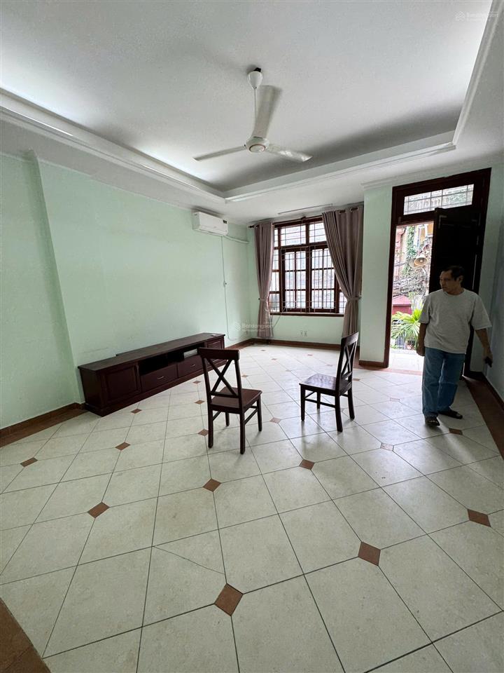 Kinh doanh, đường ô tô tránh, ngõ thông, 100m2 x 4 tầng, mt 5m, giá 21 tr/tháng