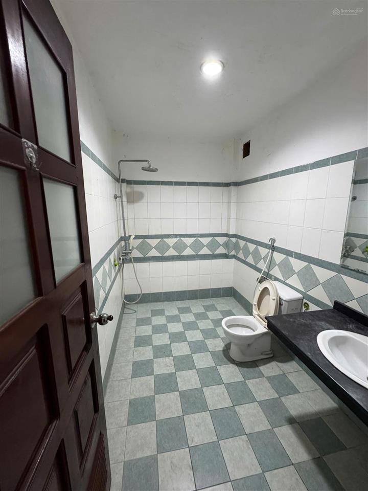 Kinh doanh, đường ô tô tránh, ngõ thông, 100m2 x 4 tầng, mt 5m, giá 21 tr/tháng