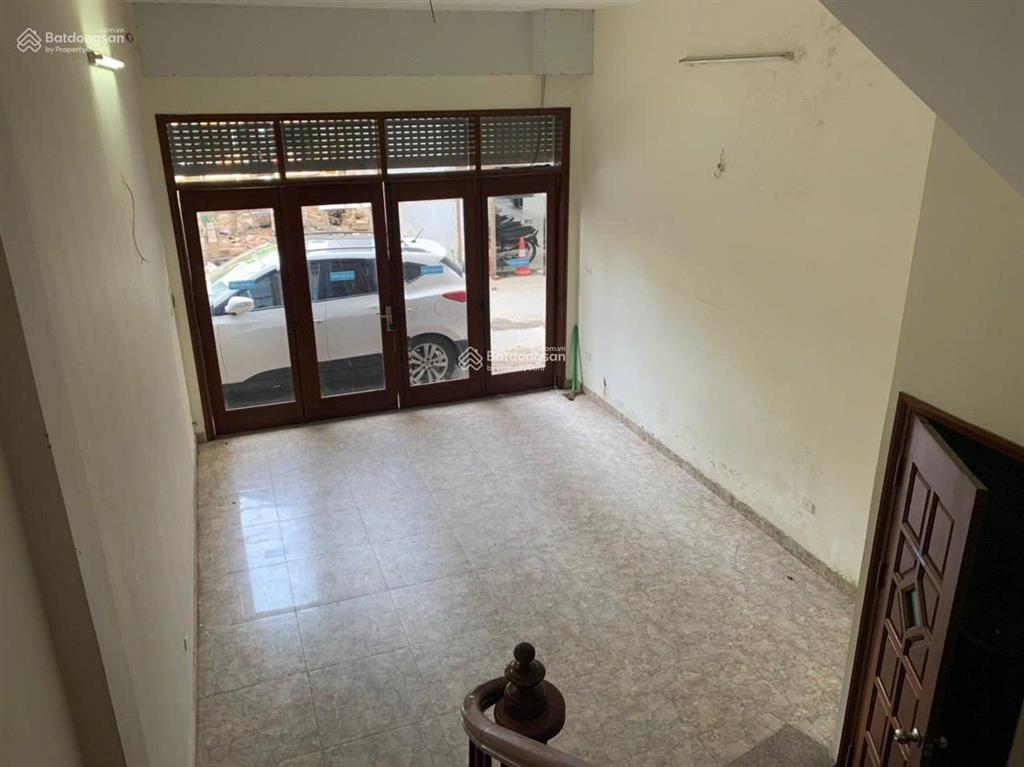 Đường 3 ô tô, phù hợp làm văn phòng kết hợp ở, 55m2 x 4 tầng, mt 4.5m, 20 tr/tháng