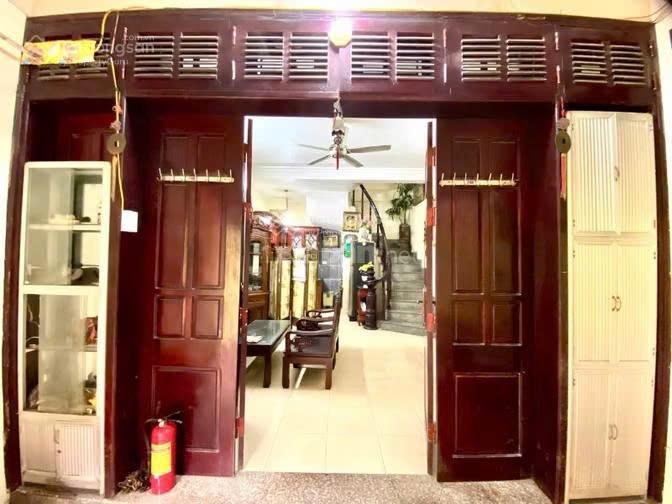 Vài bước ra hồ tây, đường rộng ô tô qua nhà, 36m2 x 5t, chỉ 12 tr