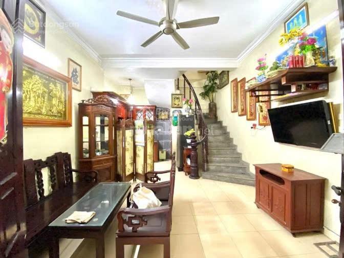 Vài bước ra hồ tây, đường rộng ô tô qua nhà, 36m2 x 5t, chỉ 12 tr