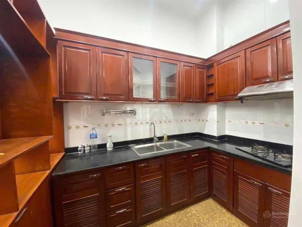 Vài bước ra hồ tây, đường rộng ô tô qua nhà, 36m2 x 5t, chỉ 12 tr