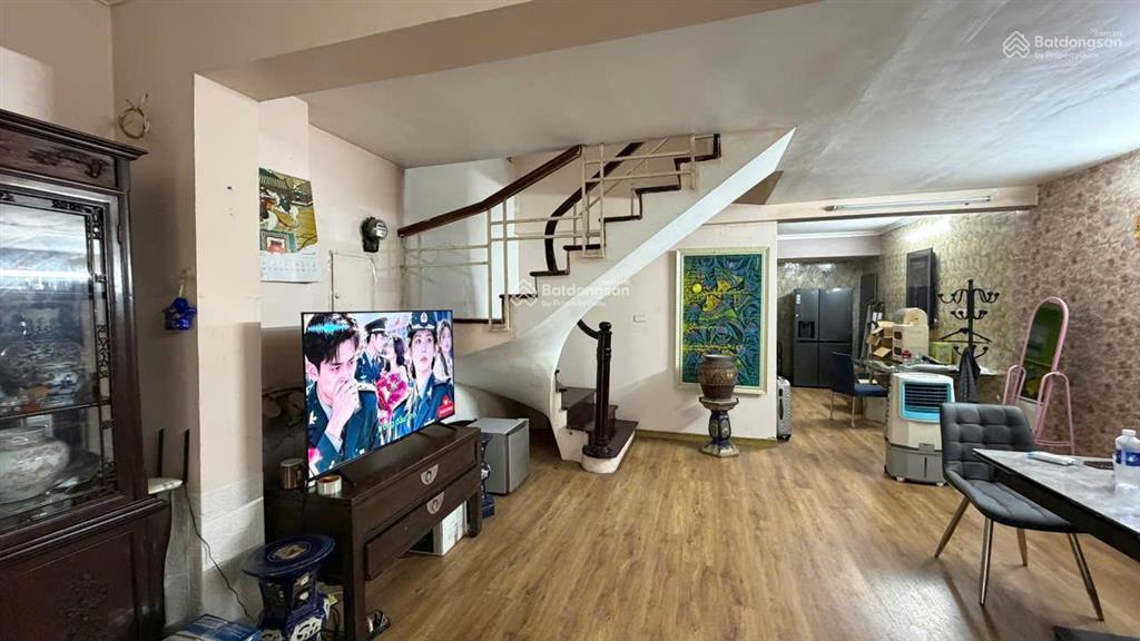Pl đường 2 ô tô tránh + vỉa hè, làm văn phòng kết hợp ở đẹp, 95m2 x 4t, giá 25 tr