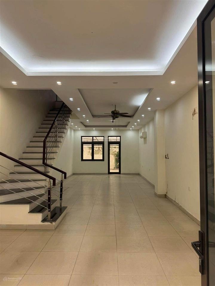 Phân lô xuân la 100m2 x 6t, mt 5m, giá 35 triệu/tháng