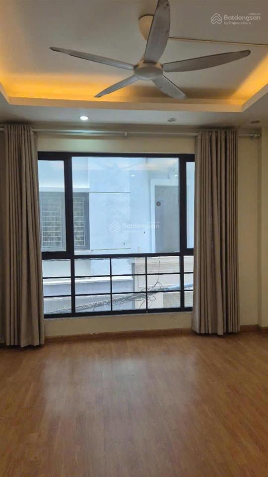 Đường 2 ô tô tránh thoải mái, nhà đẹp ở luôn, full đồ 50m2 x 4 tầng, 15 tr