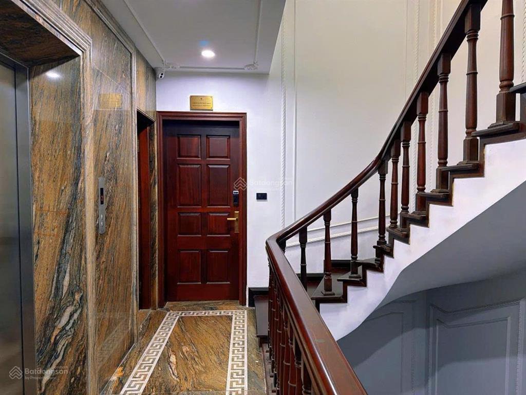 Giảm chào 30 tỷ! hơn 80 tỷ có căn 7 tầng mp vũ phạm hàm 150m2, mt 5.6m
