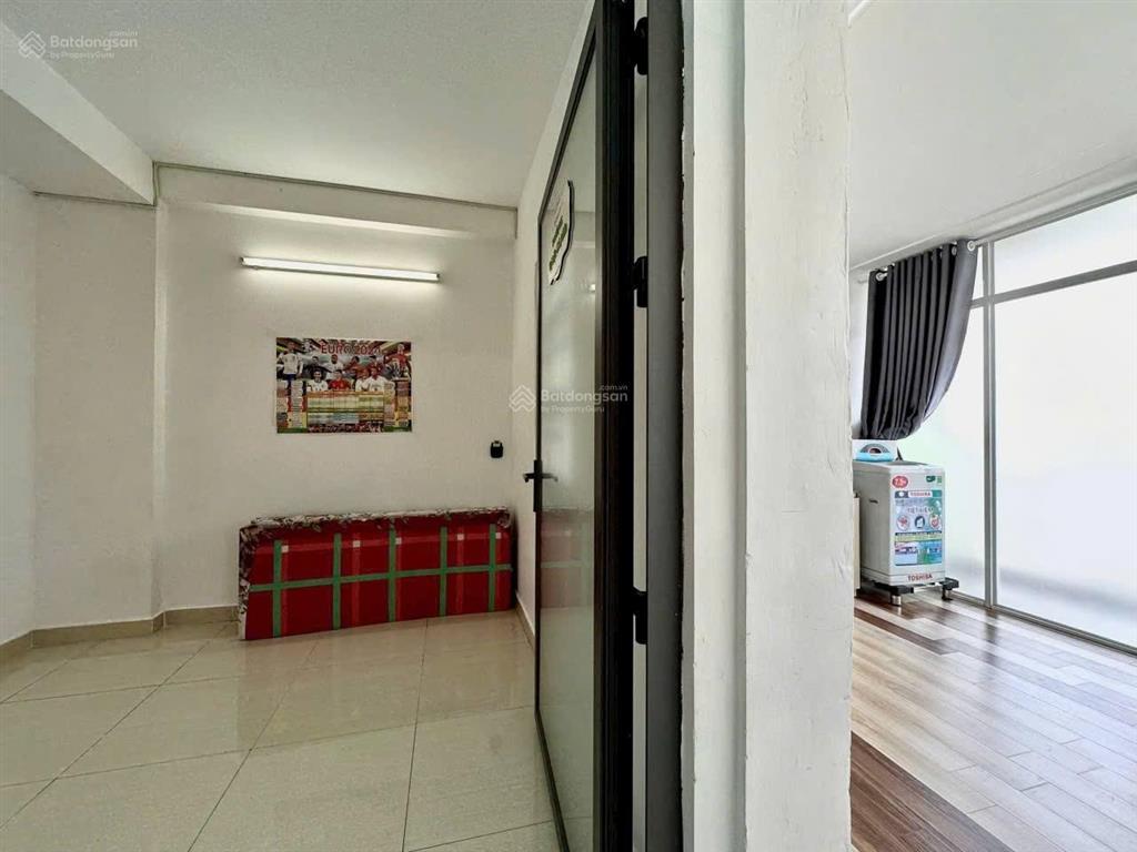 Cực phẩm 1pn tách bếp full nt trần lựuquận 2