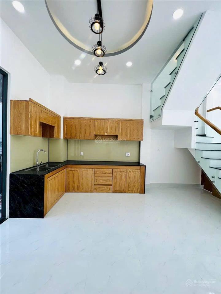 Bán nhà chính chủ phường long phước, q9 cũ 1 trệt 2 lầu, sổ riêng hoàn công