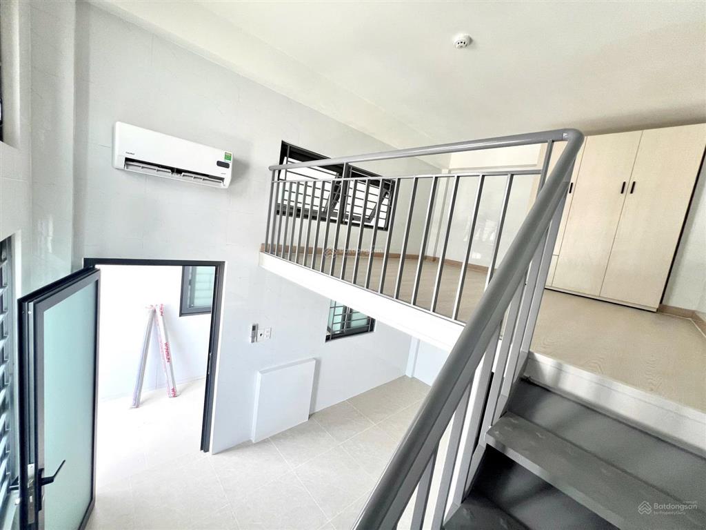 Phòng trọ sinh viên giá rẻ gác cao 2m gần metro ngã tư thủ đức