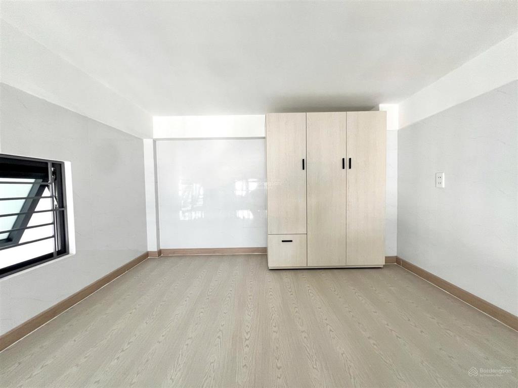 Phòng trọ sinh viên giá rẻ gác cao 2m gần metro ngã tư thủ đức