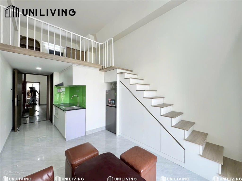 Căn hộ ban công full nội thất mới 100% ngay lê văn việt, ngã tư thủ đức