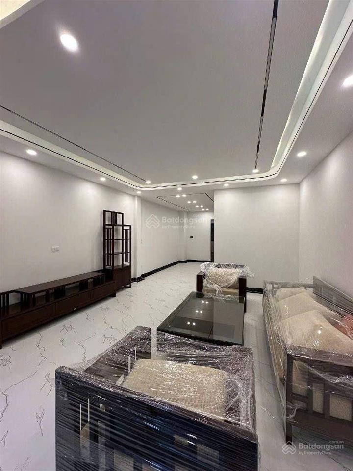Bán nhà nguyễn văn cừ long biên gần cầu chương dương ga ra ô tô 82m2 giá 19tỷ49