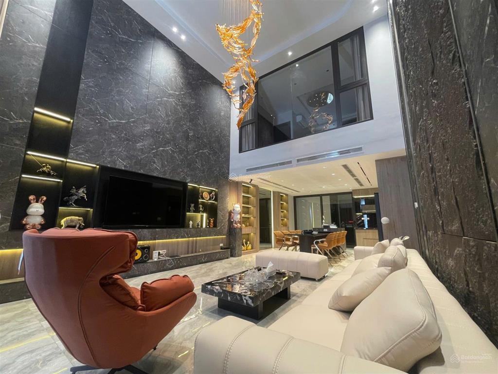 Siêu phẩm 8 tầng thang máy gara ba ô tô phố hồng tiến long biên 85m2 giá 28tỷ9