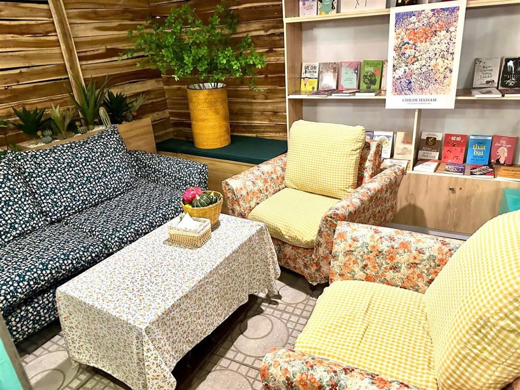 Sang nhượng quán coffe view bờ hồ công viên văn lang, việt trì