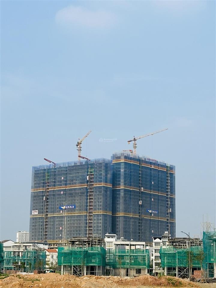 Bán căn 2pn2vs view quảng trường tầng cao thoáng ,thuộc trục căn 18