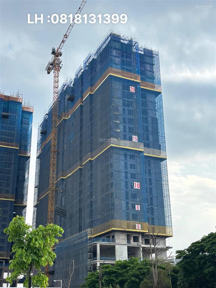 Bán căn 2pn2vs view quảng trường tầng cao thoáng ,thuộc trục căn 18
