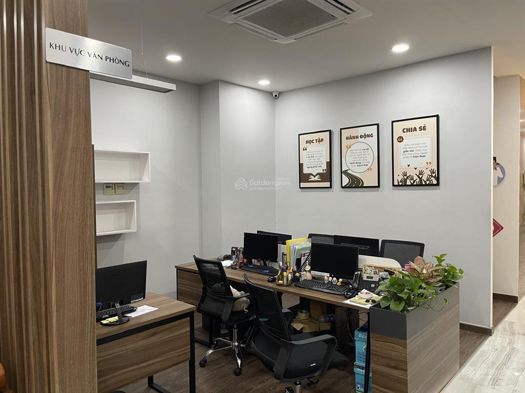 Siêu phẩm tòa nhà mt nguyễn kiệm, p9, quận phú nhuận, dt 5.5x40m hầm 8 tầng hđt 220tr giá 45tỷ
