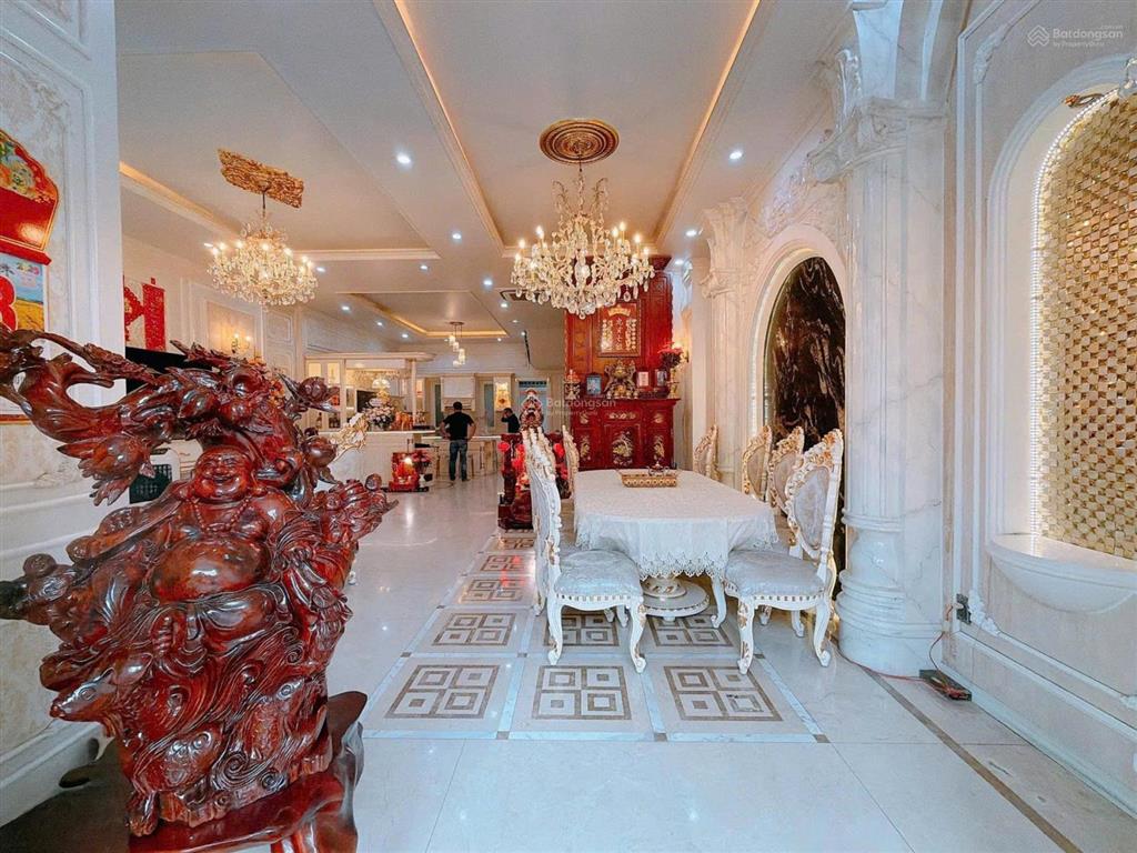 Siêu vip nhà mặt tiền đường số 4 kdc him lam tân hưng quận 7 dt 7.5x20 hầm 5tầng hđt 120tr giá 50tỷ