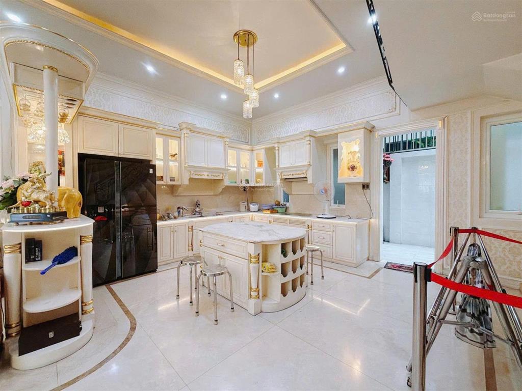 Siêu vip nhà mặt tiền đường số 4 kdc him lam tân hưng quận 7 dt 7.5x20 hầm 5tầng hđt 120tr giá 50tỷ