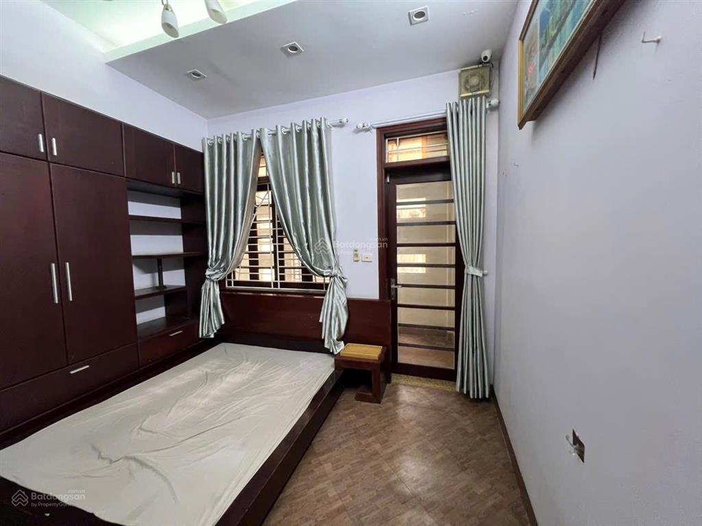 Cho thuê nhà hoàng hoa thám,ba đình. 55m2 x 4 tầng, nhà mới đẹp,nội thất cao cấp, cho thuê lâu dài