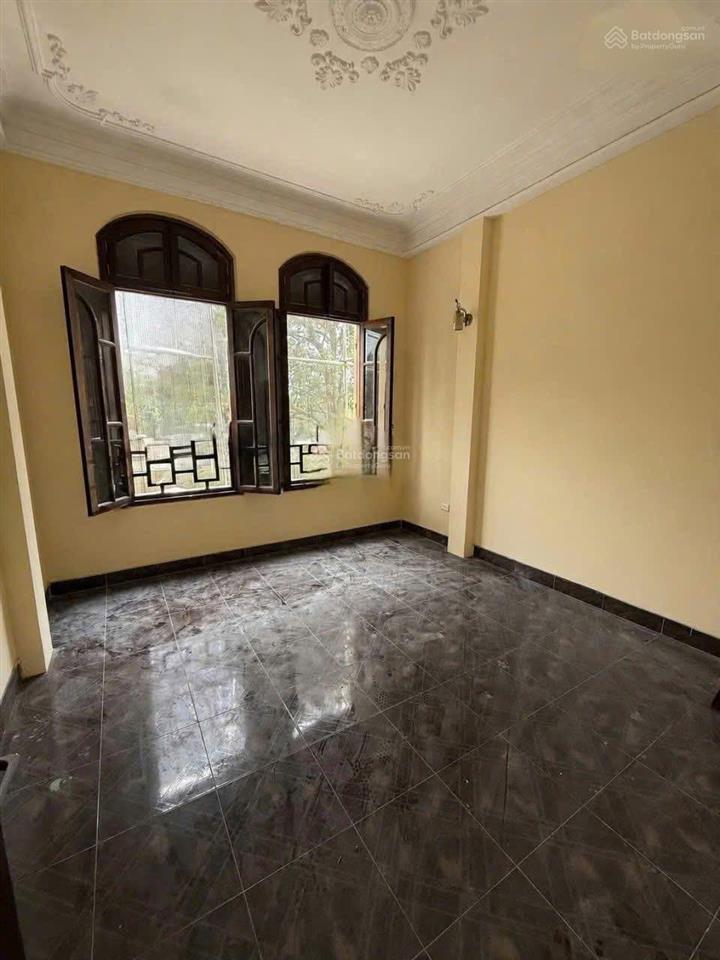 Cho thuê nhà ngõ 649 kim mã, ba đình55 mx 5 tầngmt 4m, oto dừng đỗ trước cửa thoải mái chỉ 23 tr