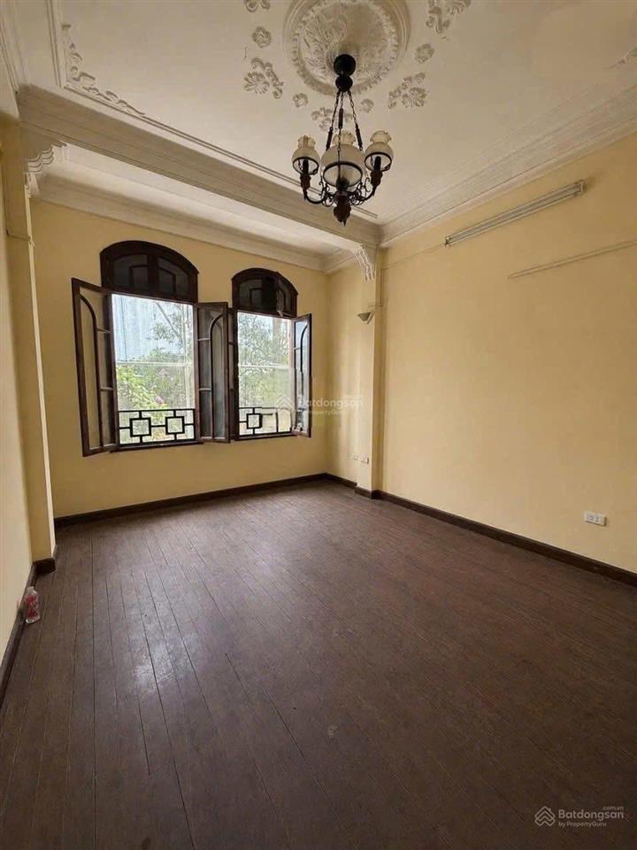 Cho thuê nhà ngõ 649 kim mã, ba đình55 mx 5 tầngmt 4m, oto dừng đỗ trước cửa thoải mái chỉ 23 tr
