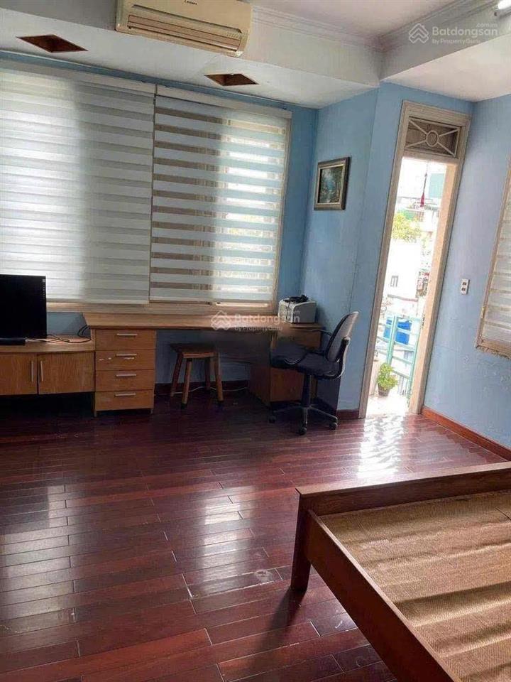 Cho thuê nhà ngõ 97,văn cao, liễu giai,ba đình oto đỗ cửa vào nhà,nhà đẹp sáng thoáng chỉ 15triệu