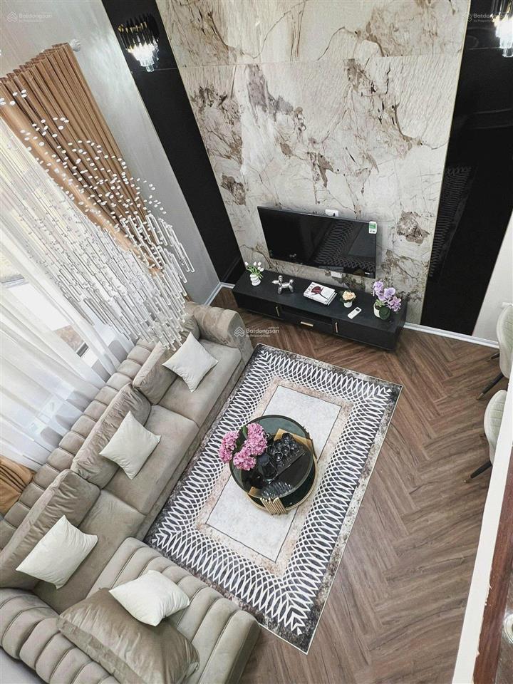 Cho thuê nhà mặt đường lý văn phúc cát linh đống đa  3 tầng  dtsd 200m2  full nội thất xịn sò