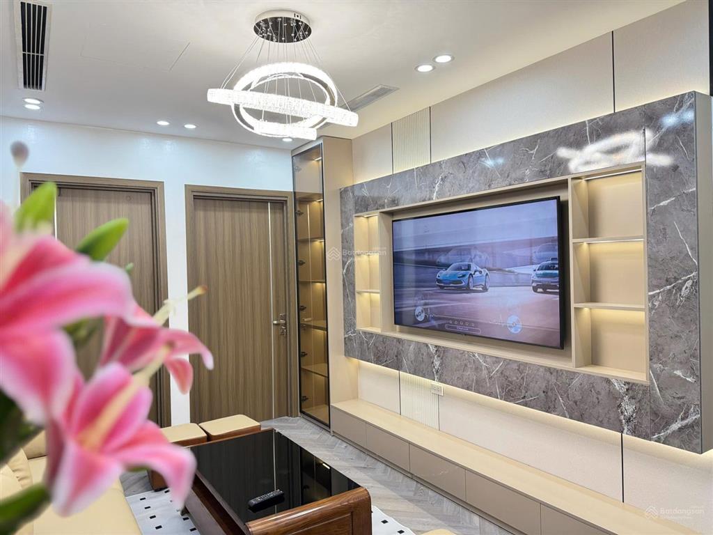 Bán cc 3pn, 2wc, 103m2 tại 27 trần duy hưng, 10,8 tỷ vnd