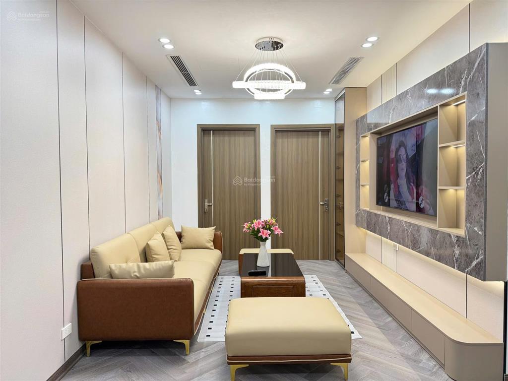 Bán cc 3pn, 2wc, 103m2 tại 27 trần duy hưng, 10,8 tỷ vnd
