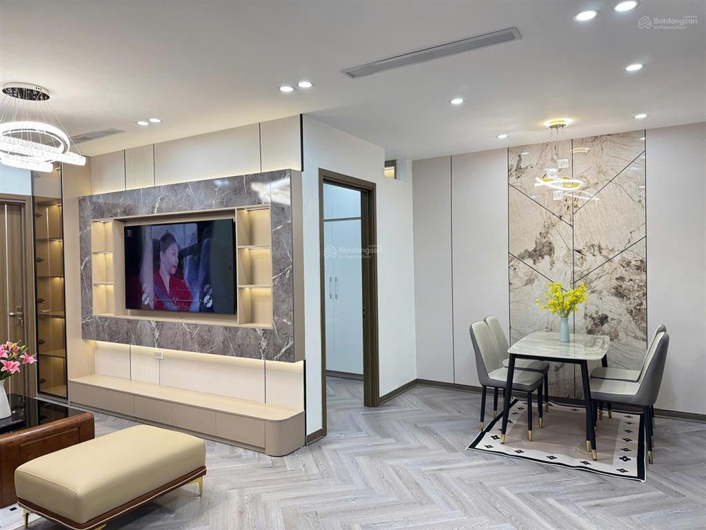 Bán cc 3pn, 2wc, 103m2 tại 27 trần duy hưng, 10,8 tỷ vnd