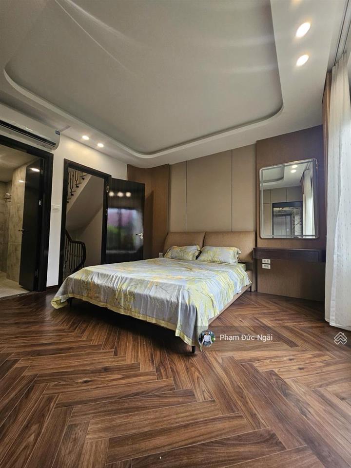 Bán nhà phố láng hạ 60m2 5 tầng mặt tiền 4m 30m ra mặt phố ngõ thông khắp ngả cực hiếm
