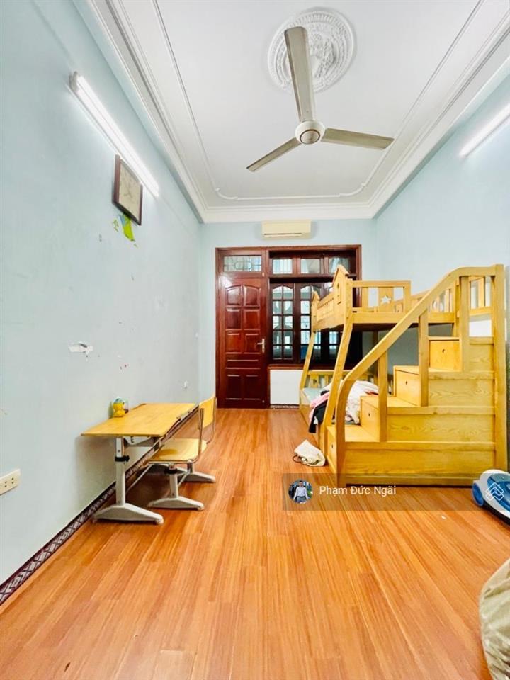 Cần bán nhà phố tây sơn 45m 4 tầng lô góc 3 mặt thoáng 15m ra phố siêu hiếm