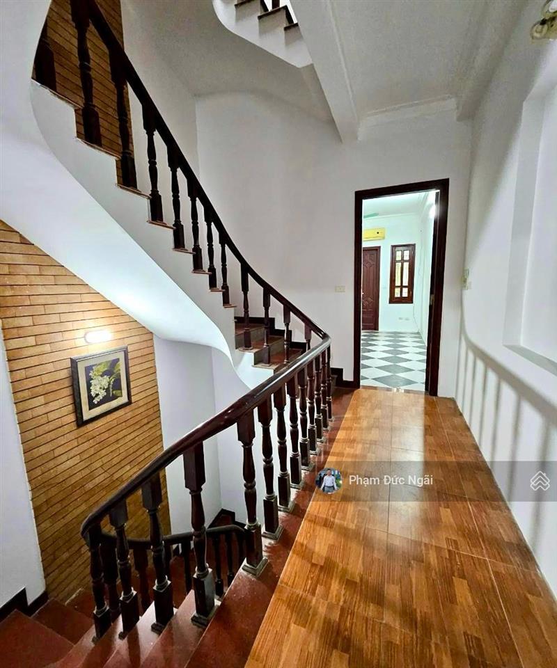 Bán nhà phố chùa bộc 35m 5 tầng oto đỗ cửa 2 thoáng trước sau 50m ra mặt phố cực hiếm