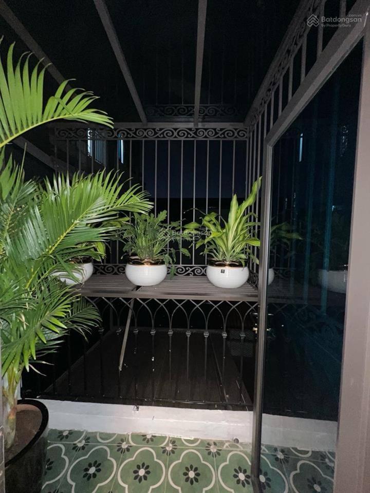 Cần bán gấp nhà phố thái hà 50m 5 tầng thang máy ô tô tránh vỉa hè 10m ra mặt phố. không quy hoạch