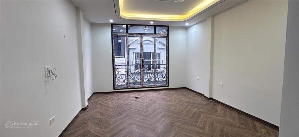 Cần bán gấp nhà phố thái hà 25m2 5 tầng ô tô đỗ cửa 50m ra mặt phố quy hoạch ổn định