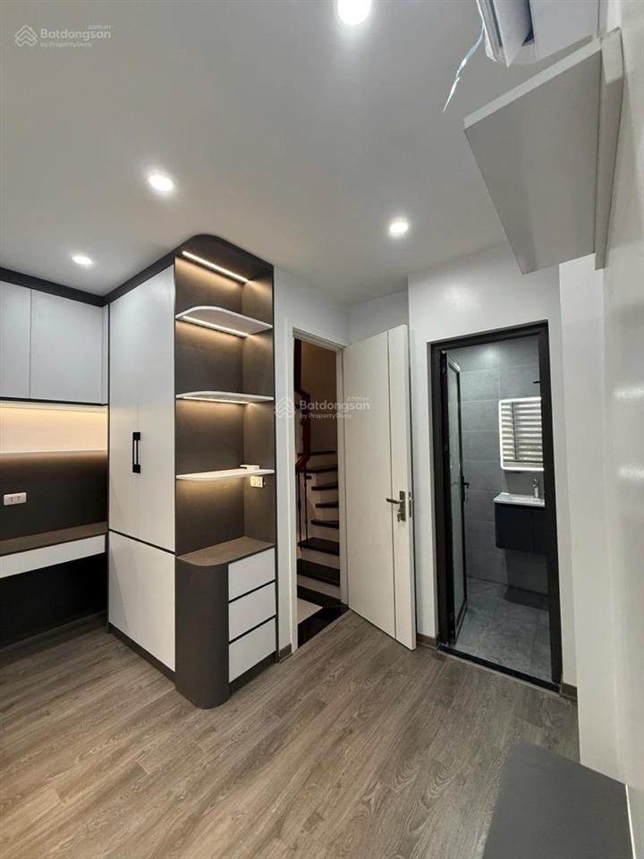 Cần bán gấp nhà phố lê trọng tấn 26m 6 tầng phân lô 5m ra ô tô 20m ra mặt phố không quy hoạch