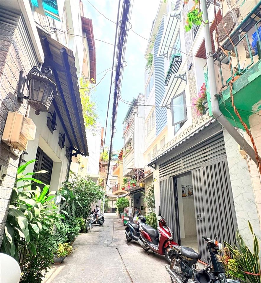 Bán nhà riêng tại 1168 trường sa, phường 13, phú nhuận, 6,85 tỷ, 31m2  hàng hiếm!