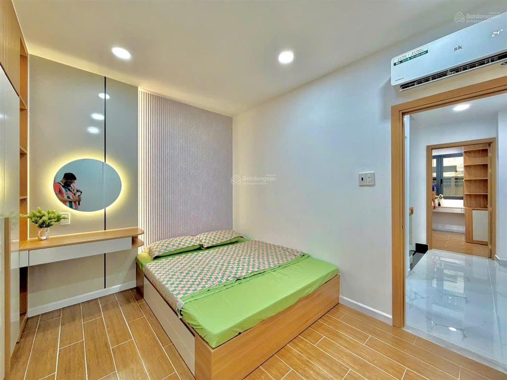 Nhà đẹp 5 tầng 6pn ngay hoàng văn thụ phú nhuận  full nội thất  chỉ nhỉnh 8tyx