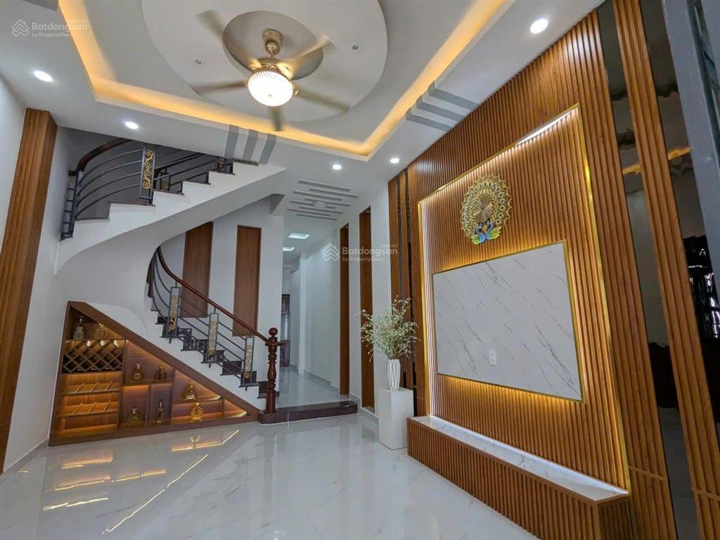 Bán nhà lô góc mặt tiền đường số bình trưng quận 2, 71.4m2 nở hậu, đường 2 ô tô tránh, 9,4 tỷ