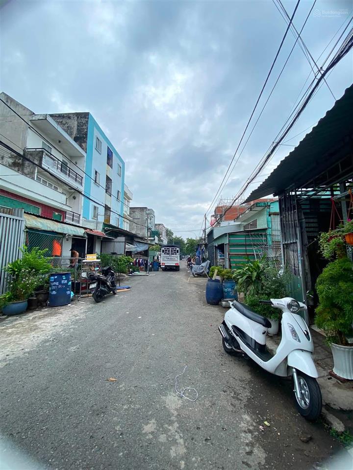 Bán gấp nhà đường số 4, p. tân tạo a, giáp khu tên lửa, 5x20m, 5.3 tỷ