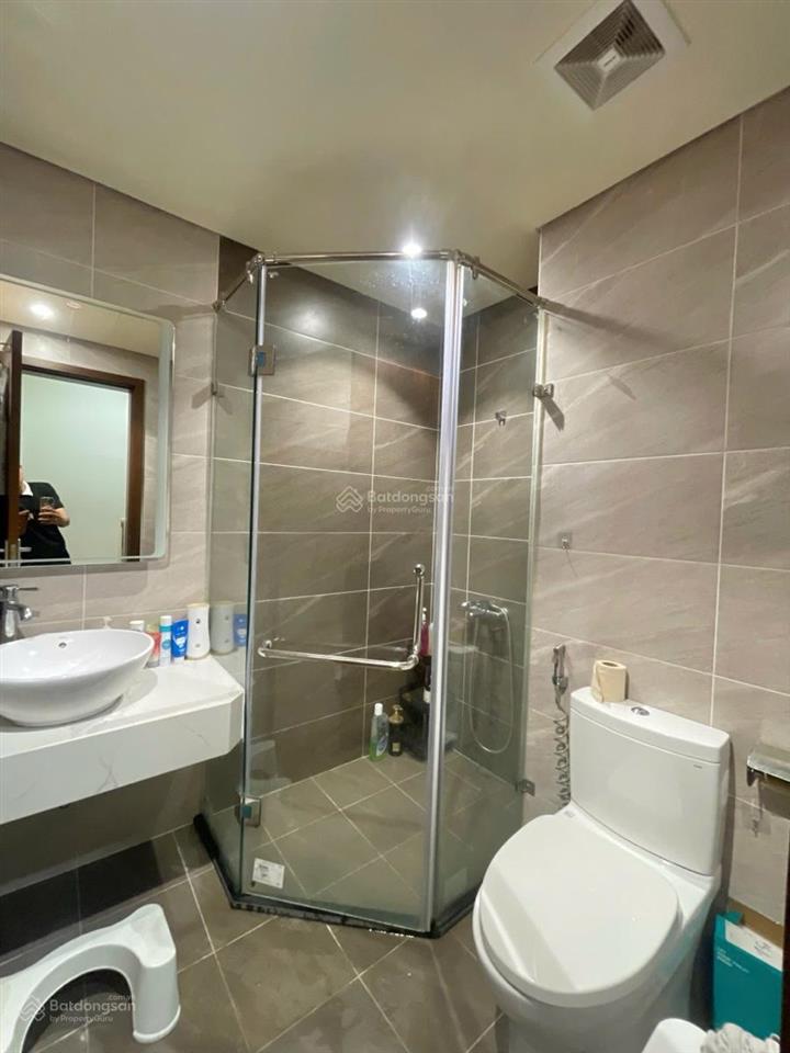 Vip hiếm  bán căn hộ lô góc 121m2  3 ngủ + 2vs  ở ngay hoàng đạo thuý  giá chỉ 8 tỷ