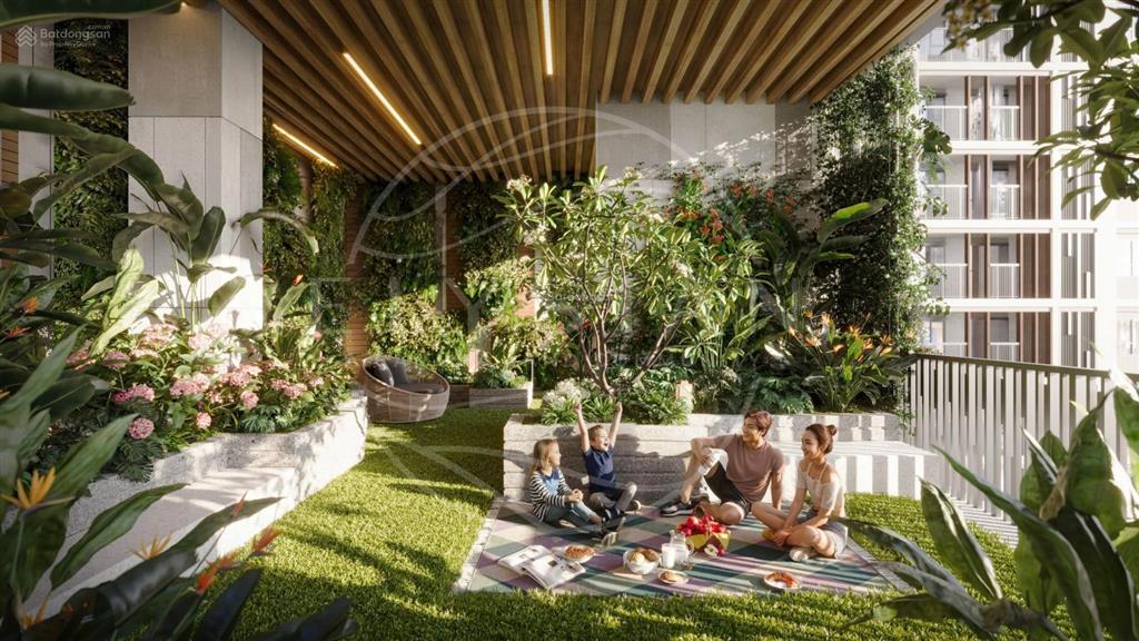 Bán căn hộ 2pn diện tích 82,72m2 ban công dài tặng kèm ô xe ô tô định danh theo căn hộ giá 5 tỷ 650