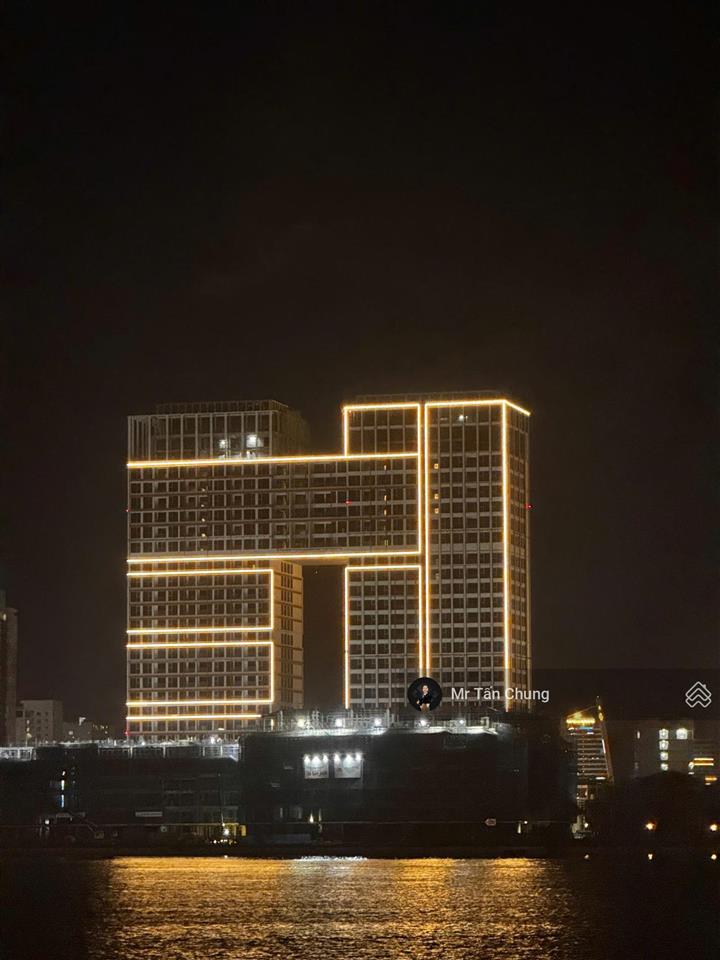 Căn 2pn tầng cao view cầu rồng, pháo hoa  diện tích 70,8m2  giá 6,75 tỷ